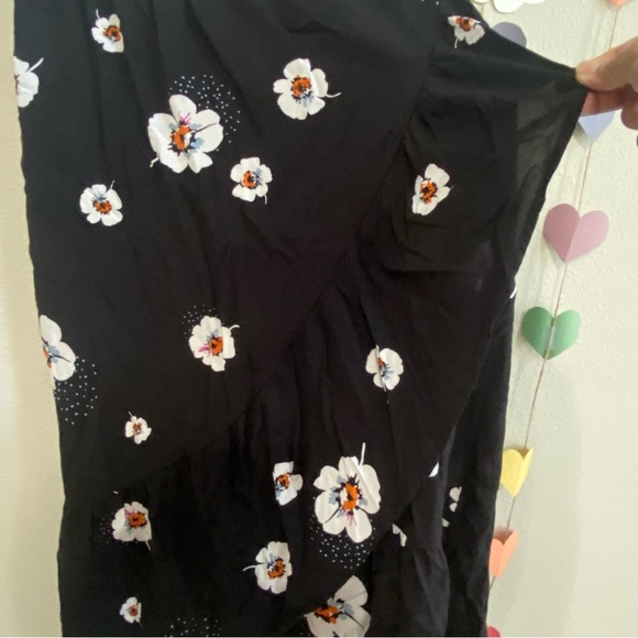 Floral midi high low dress. Size: small w48 - Picture 6 of 14